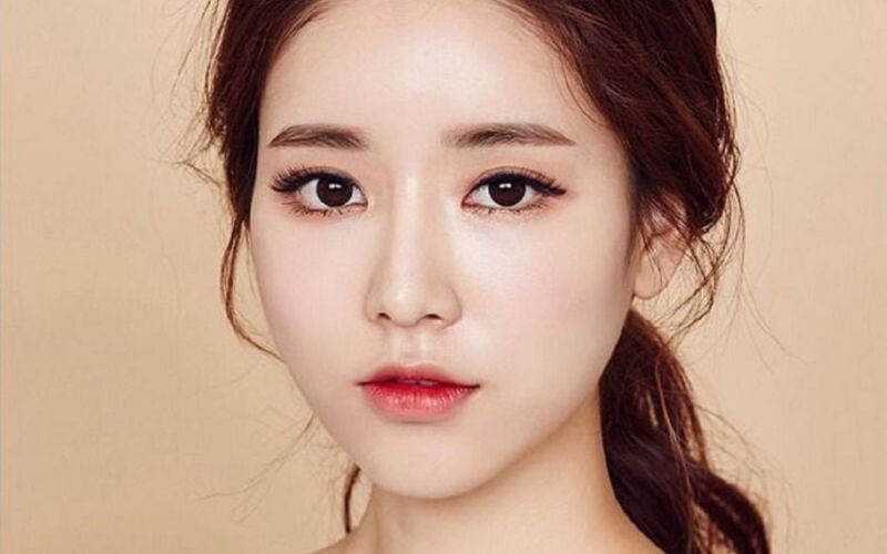 Dáng lông mày phát tài chân mày ngang