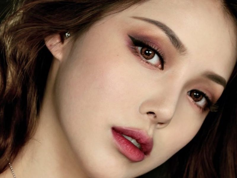 Dáng lông mày rất được ưu chuộng ở Việt Nam