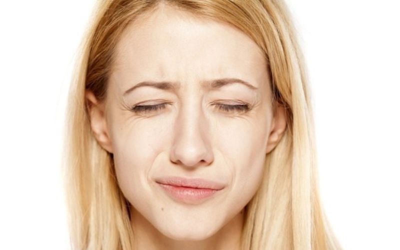 Giải mã giật lông mày bên trái có là điềm gì ở nữ giới