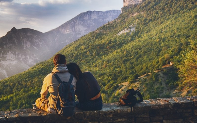 Các câu chúc tiếng Anh cũng dễ để tạo nên không khí lãng mạn