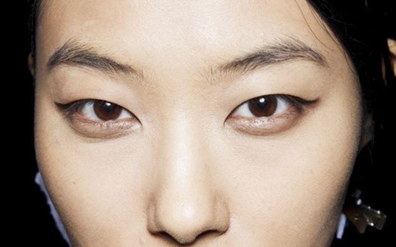 Nữ mang dáng mày sao chổi được xem là người độc lập, tự tin