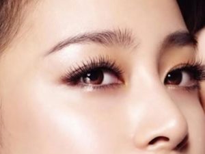 lông mày chữ bát