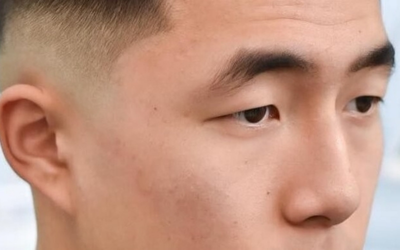 Lông mày La Hán ở nam giới thường biểu thị trí tuệ, uy quyền và vận mệnh tốt