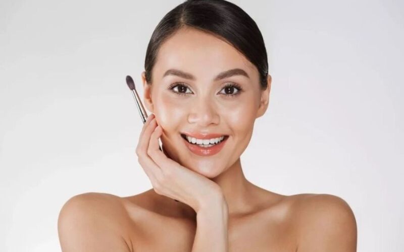 Lông màu lưỡi mác