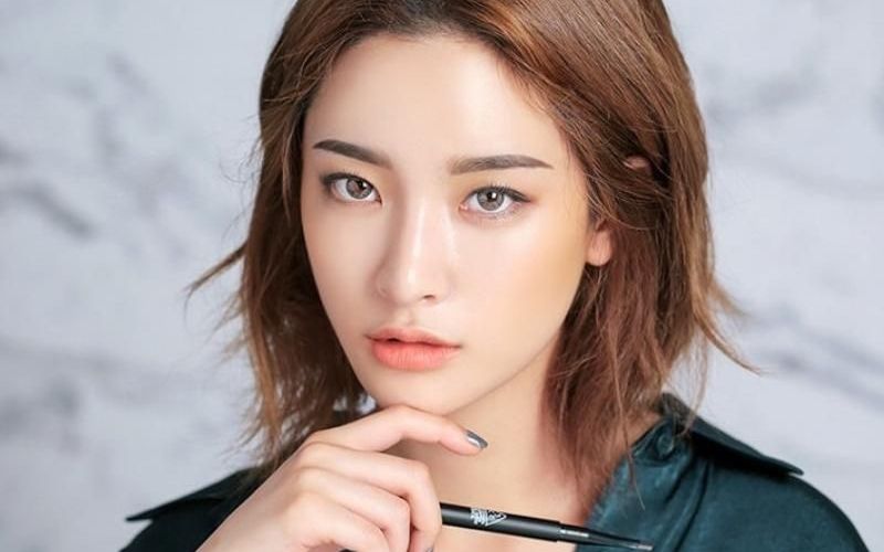 Lông mày ngang Thái Lan