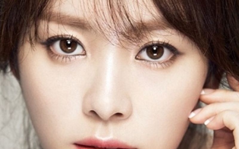 Lông mày quỷ đi với mắt chó sói