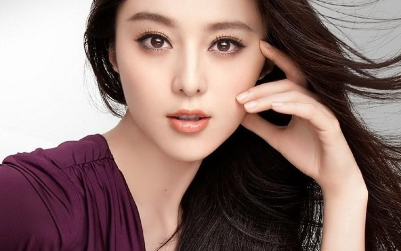 Người có lông mày trăng non thường trải qua mối tình êm đẹp, hạnh phúc