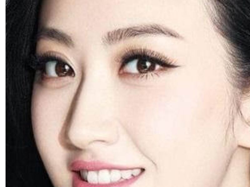 Tôn nét nữ tính, duyên dáng, thu hút mọi ánh nhìn