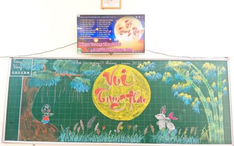 Trang trí bảng lớp đẹp với thỏ ngọc cung trăng
