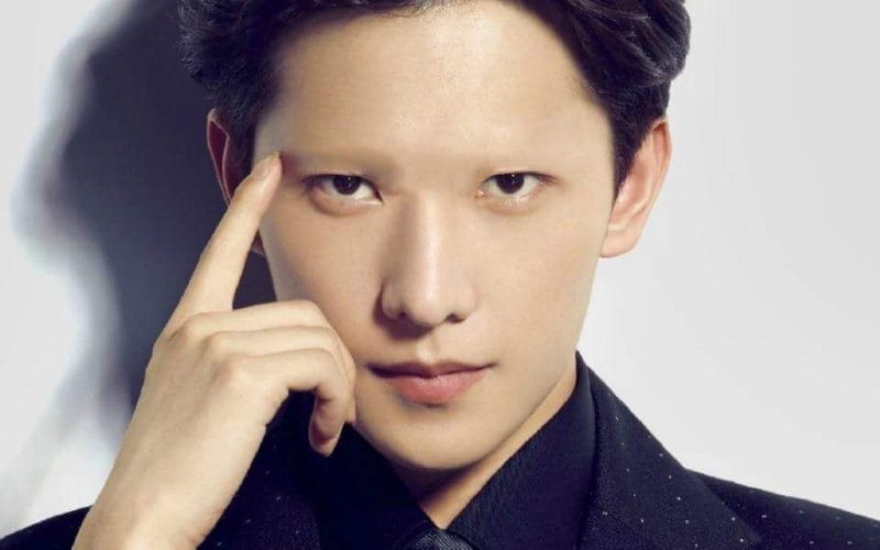 Tướng lông mày đàn ông xấu