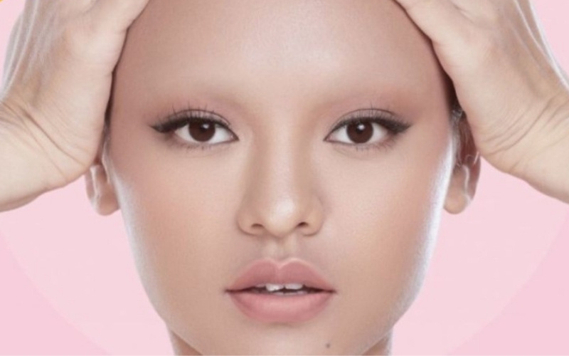 Tướng người không có lông mày