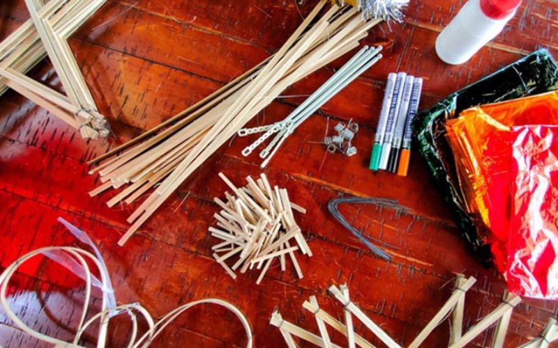Các dụng cụ cần thiết để làm đèn trung thu 