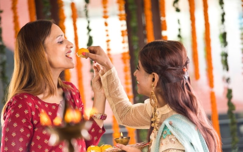 Có thể gửi những lời chúc mang nghĩa gửi gắm tương lai cho chị gái còn độc thân 