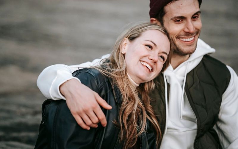 Stt chúc mừng sinh nhật chồng hài hước, mặn mà