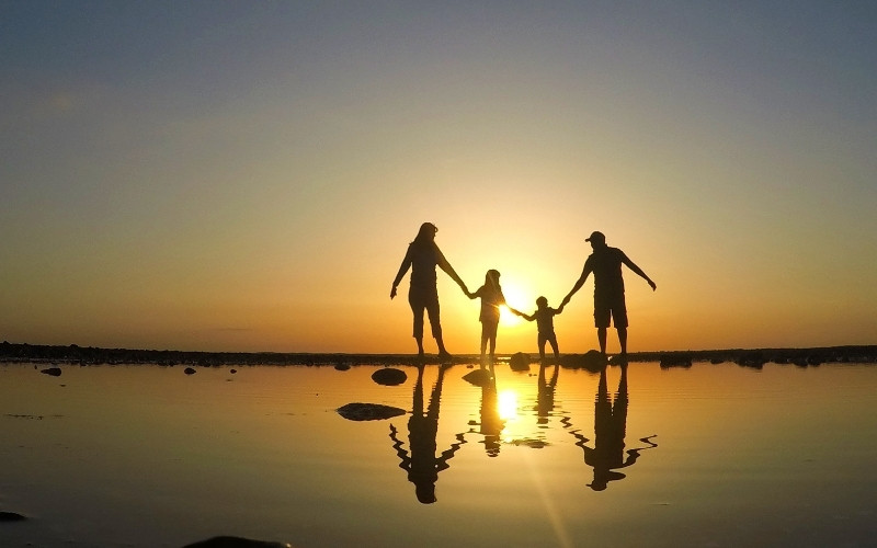 Gia đình là một yếu tố không thể thiếu trong các stt tâm trạng về cuộc sống