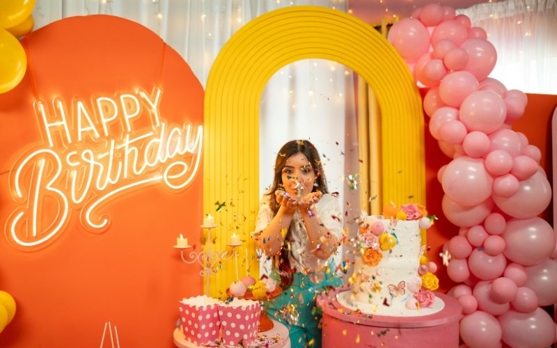 STT tự chúc mừng sinh nhật bản thân cũng là một cách để thể hiện mong ước