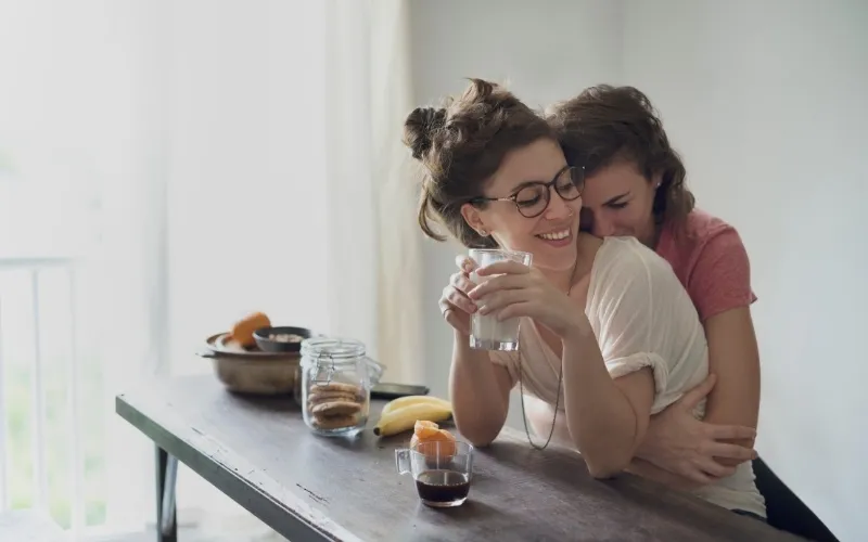 Hiểu rõ bách hợp là gì thì chúng ta mới có thể áp dụng đúng trong từng ngữ cảnh