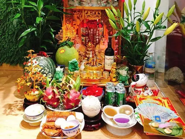 Có Nên Cúng Tiền Thật