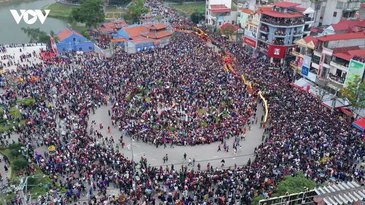 Cúng Mandala Nhật Hạnh