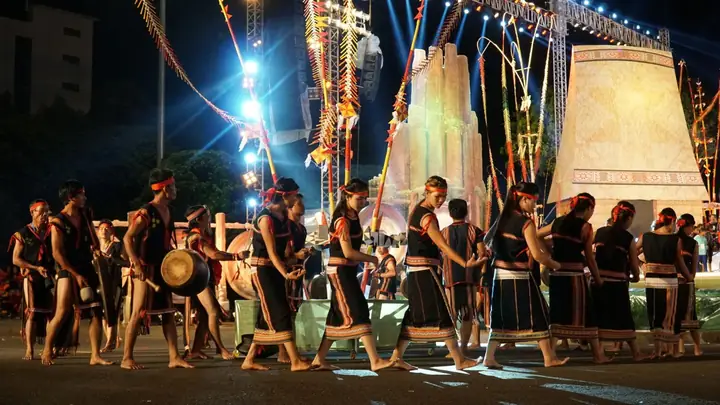 Lễ Hội Cồng Chiêng Tây Nguyên Thờ Cúng Ai Lễ Hội Cồng Chiêng Tây Nguyên Thờ Cúng Ai