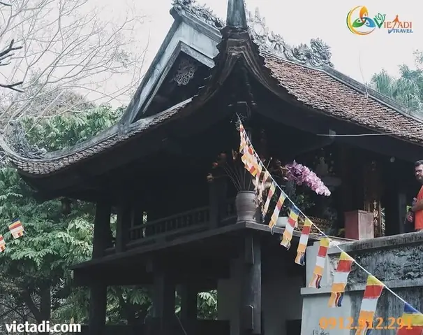 Thủ Dâm Ở Nơi Thờ Cúng